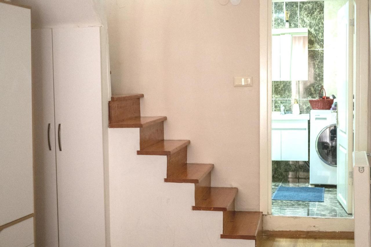 Garden Duplex With Netflix Close To Taksim,Bomonti Apartment Istanbul Exterior photo
